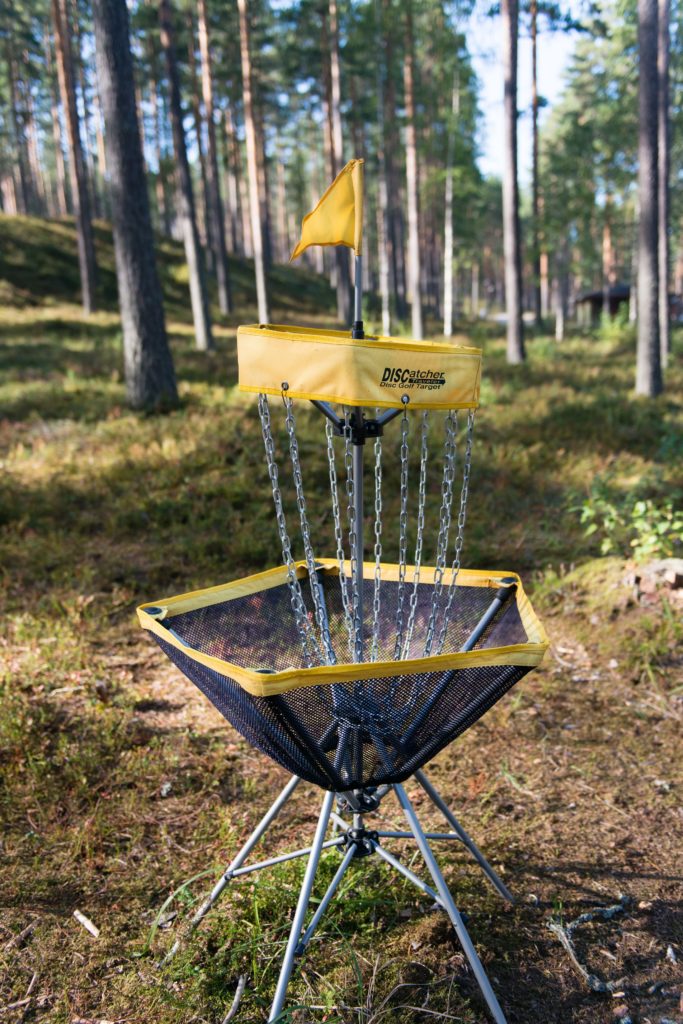 Disc golf €4 per three discs